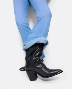 Bota Cow Is Napa Negro