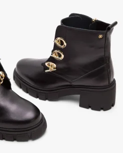 Botin Cadenas Napa Negro