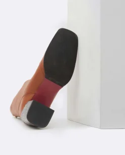 Botin Punta Cuadrada Napa Marron