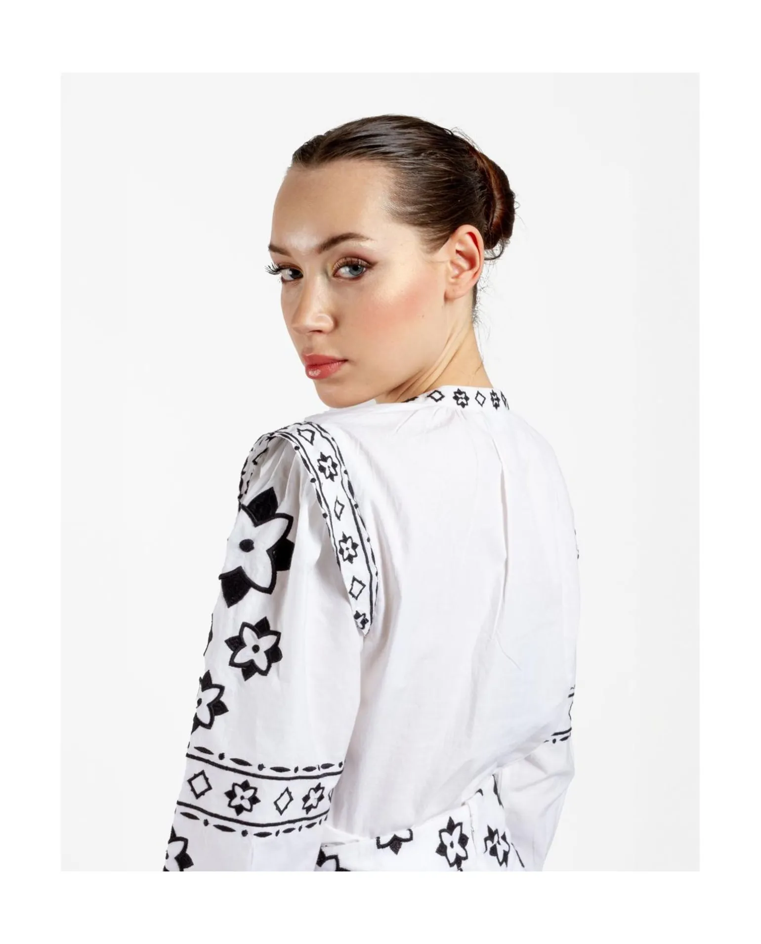 Camisa Mangas Bordadas Algodon Blanco