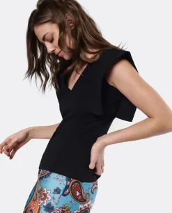 Camiseta Geometrica Punto Negro