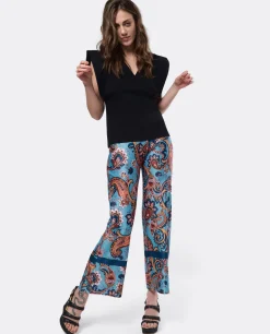 Camiseta Geometrica Punto Negro