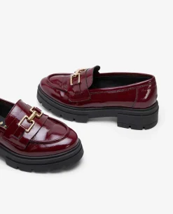 Mocasin Trabilla Charol Piel Burdeos