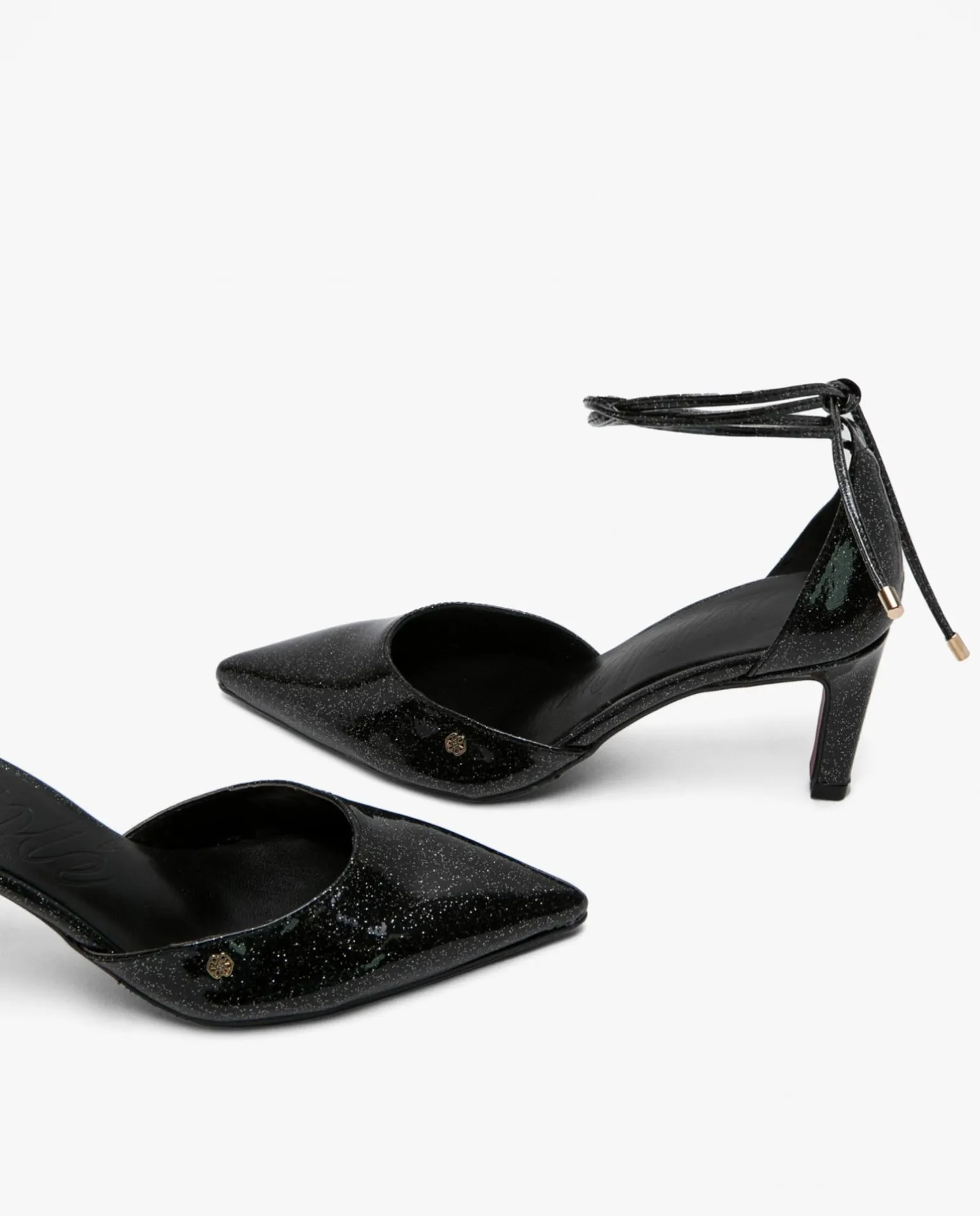 Pala Talon Medio Charol Negro