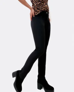 Pantalon Pitillo Doble Tela Negro