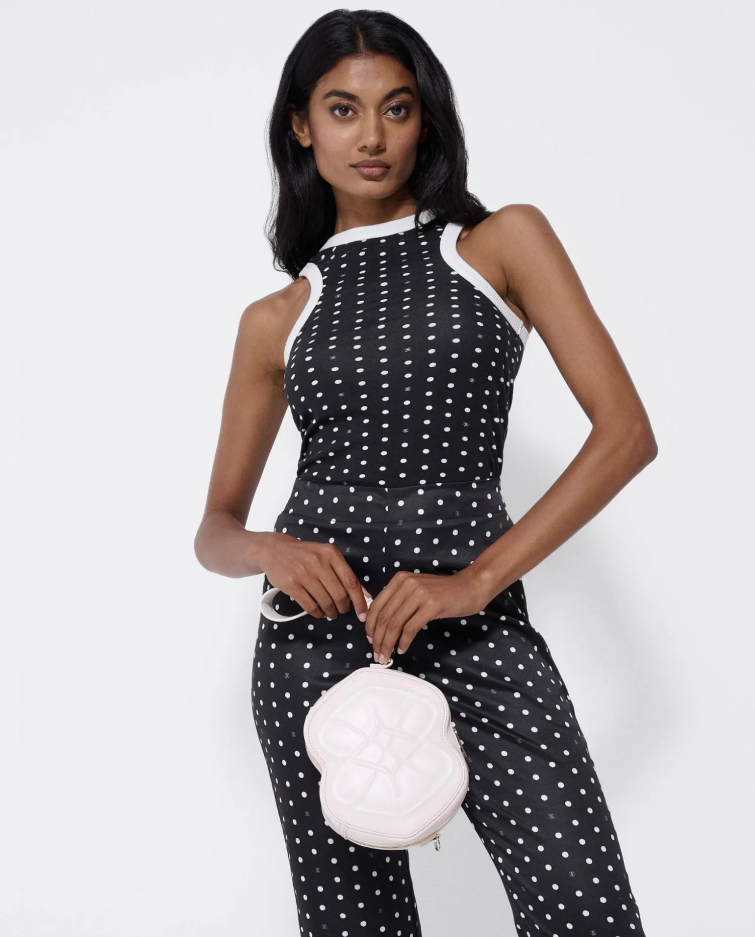 Top Halter Punto Lunares Blanco Negro