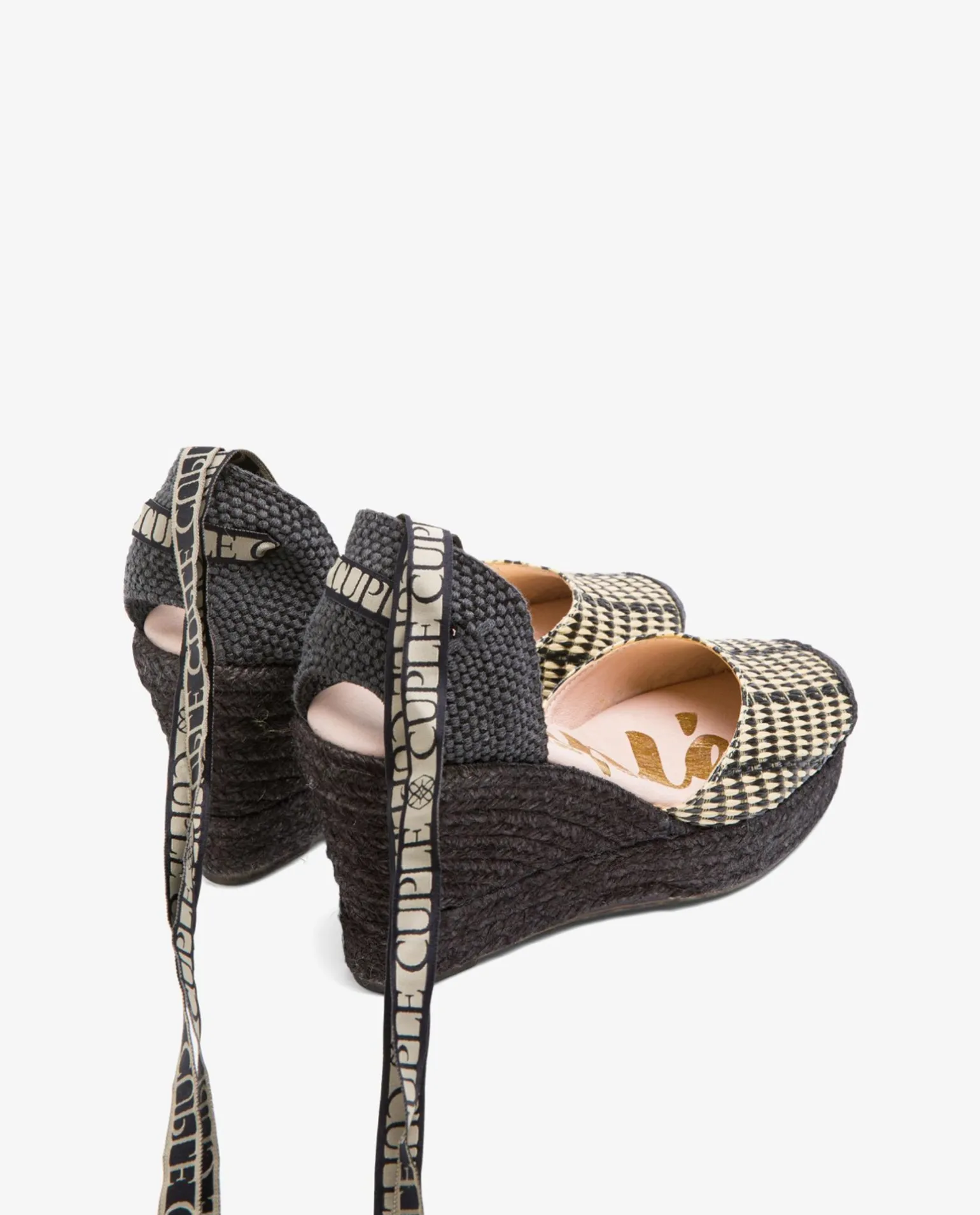 Valenciana Pico Rafia Negro