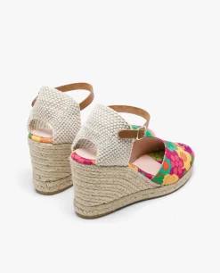 Valenciana Pico Tejido Estampado Flores