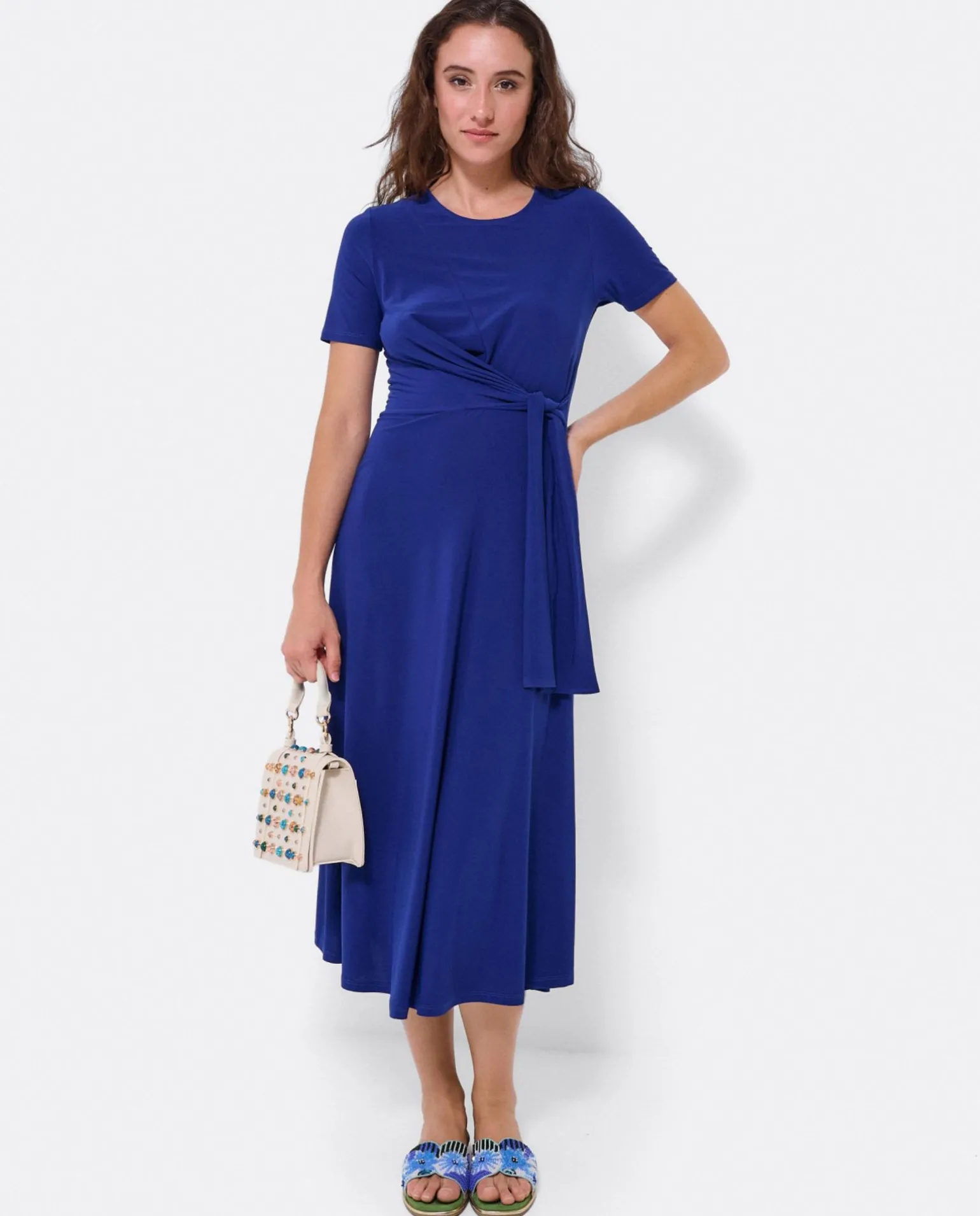 Vestido Manga Corta Nudo Delantero Punto Marino